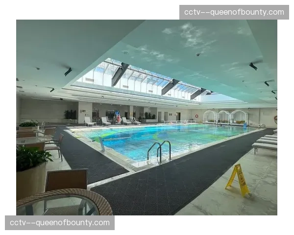 游泳场馆硬件条件受肯定，配套设施便利性提升