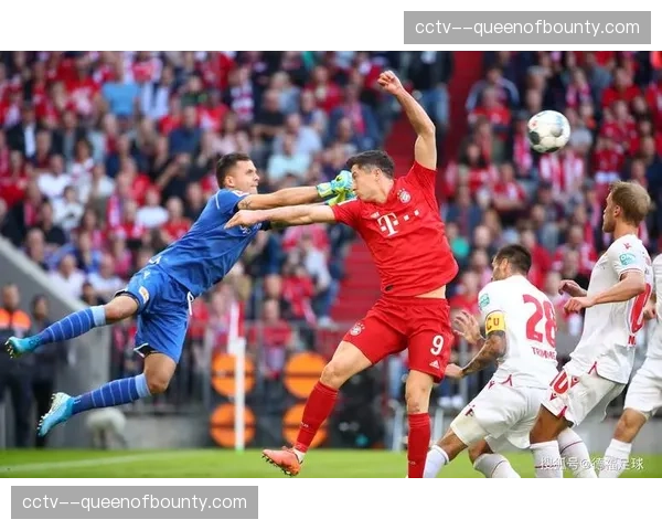 德甲下赛季比赛用球谍照曝光，采用全新热黏合技术